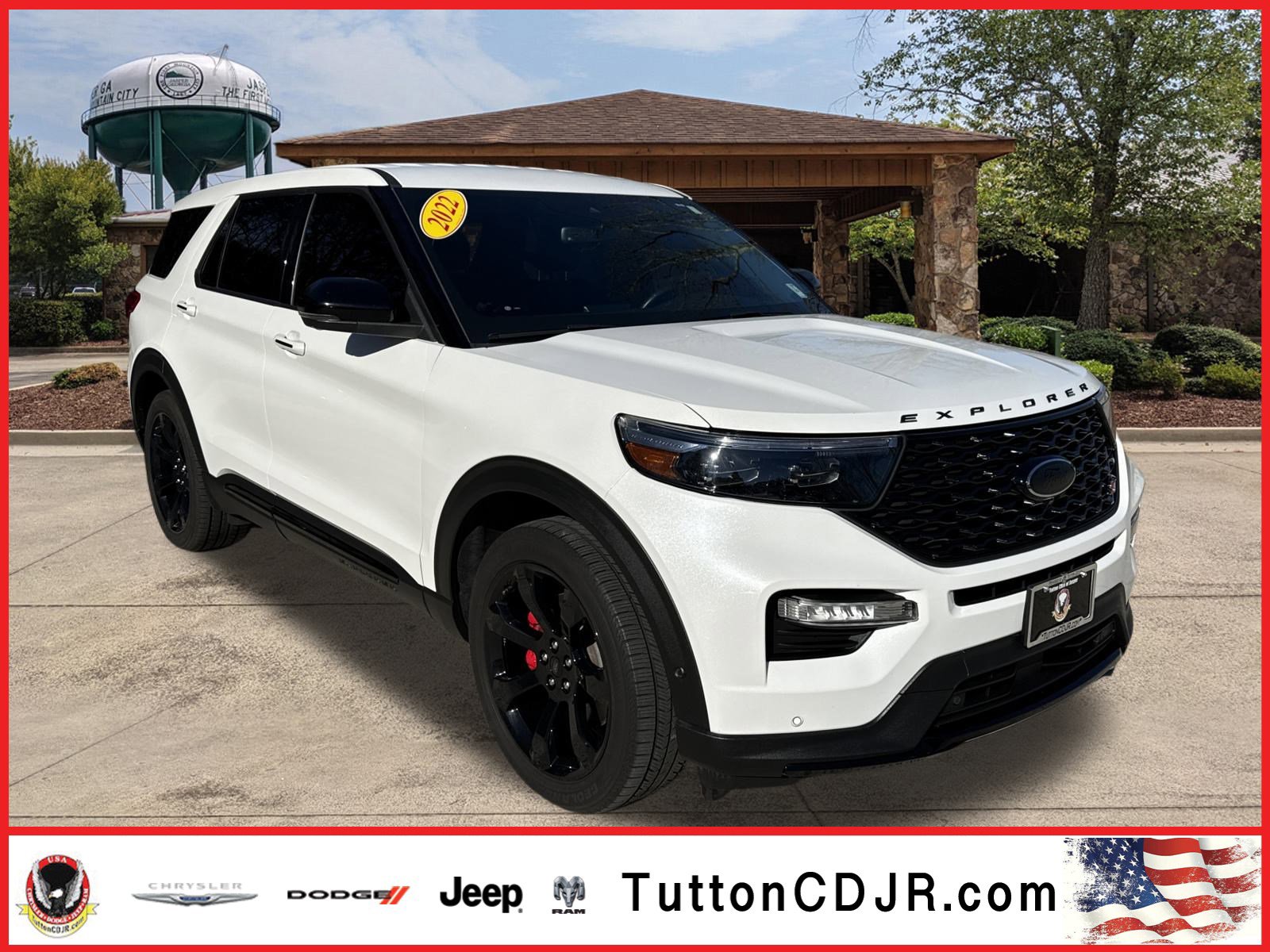 2022 Ford Explorer ST's photo