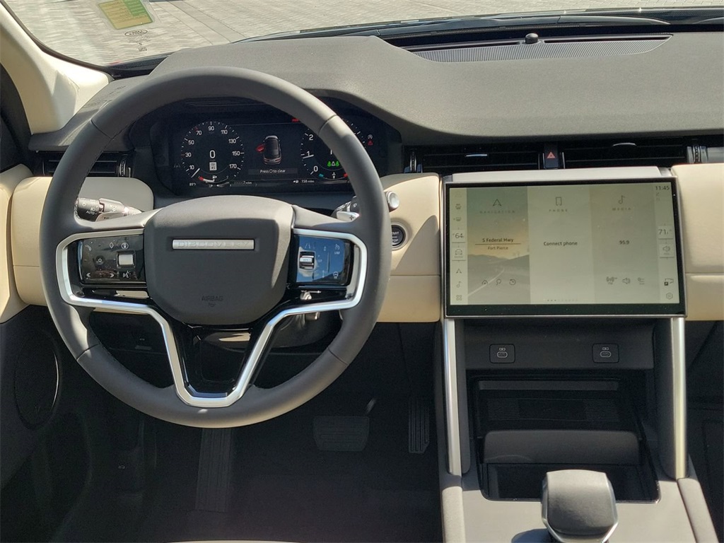 2025 Land Rover Discovery Sport S photo 16