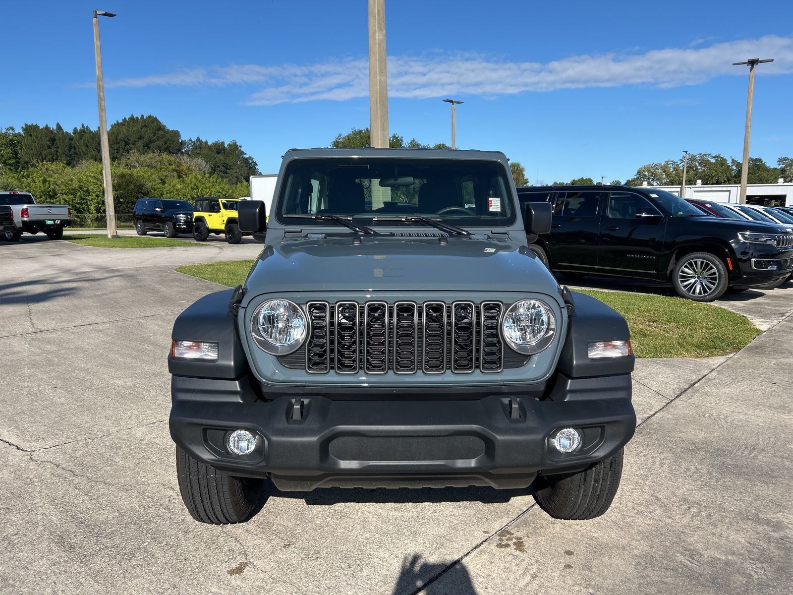 2025 Jeep Wrangler Sport photo 2