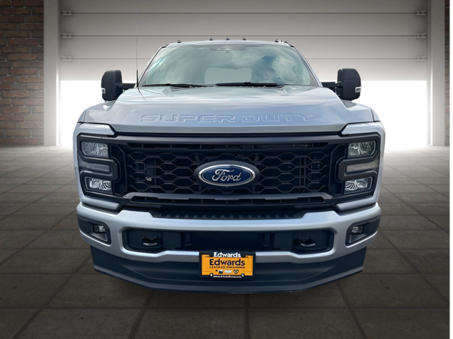 2024 Ford F-350 photo 8