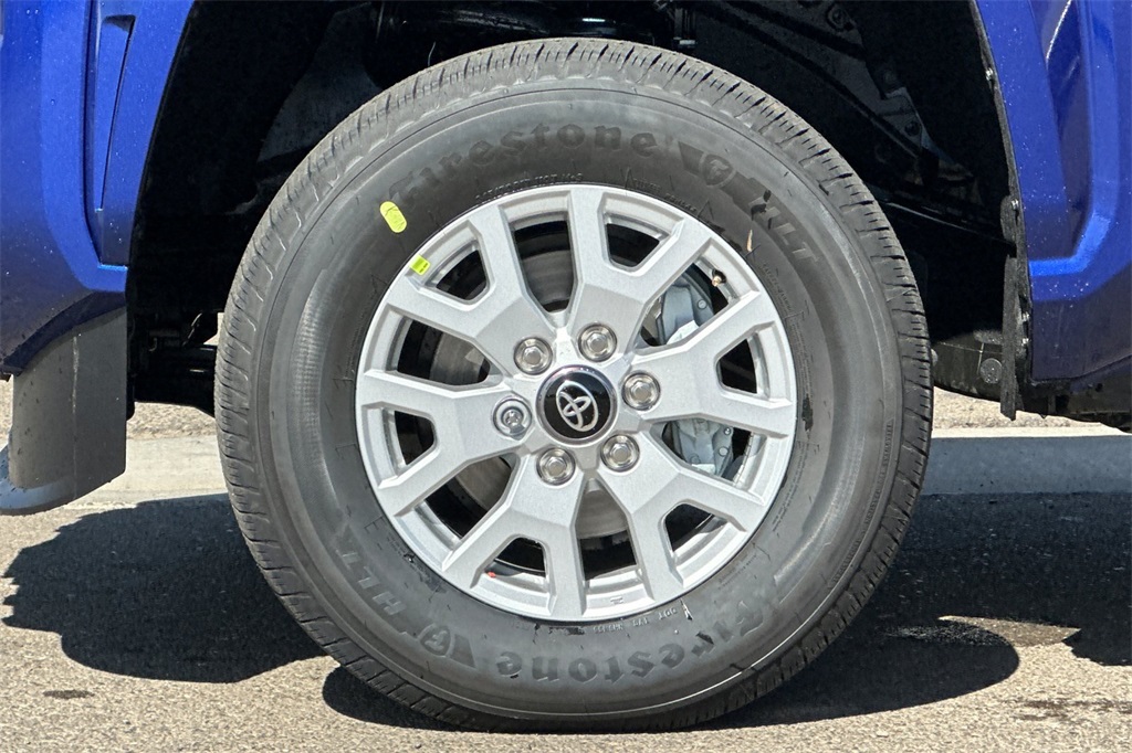 2025 Toyota Tacoma SR5 4x4 Double Cab photo 22