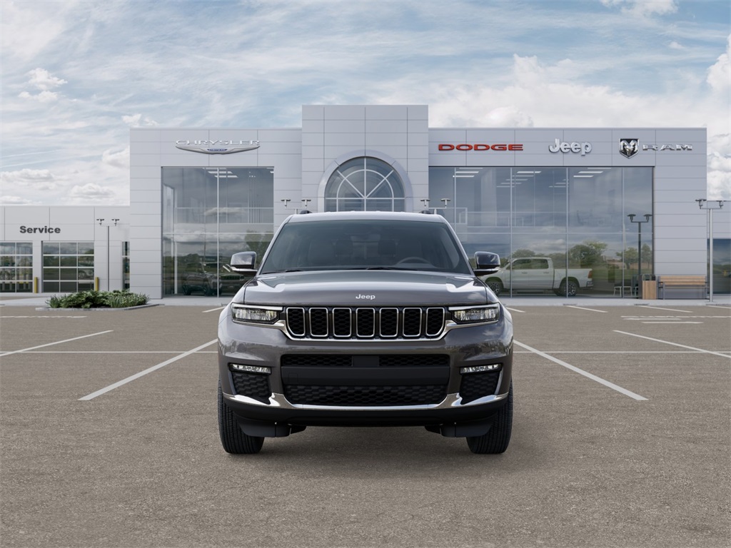 2025 Jeep Grand Cherokee Limited photo 3