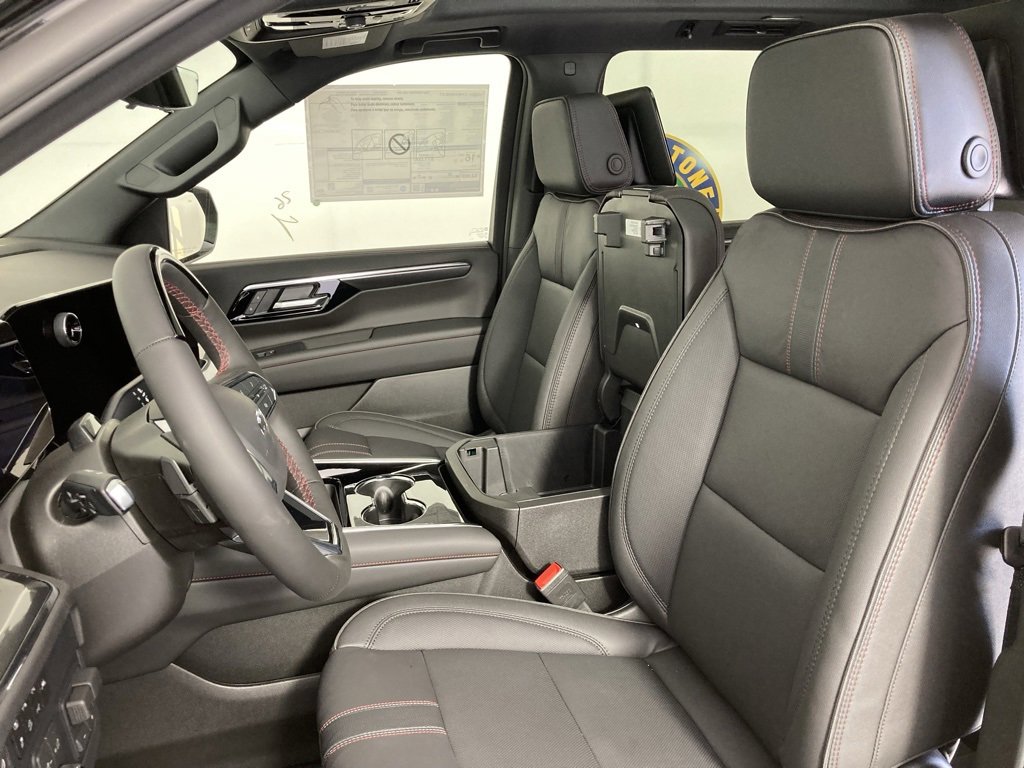 2026 Chevrolet Suburban RST photo 9