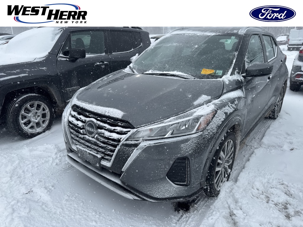 2023 Nissan Kicks SV