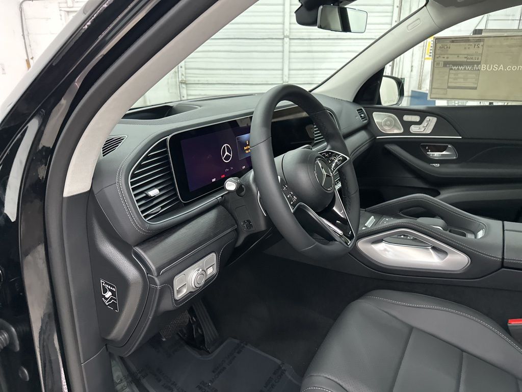 2026 Mercedes Benz GLE 450 4MATIC photo 4