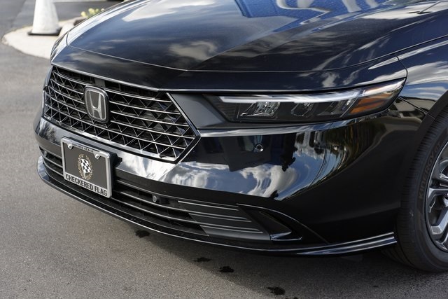 2025 Honda Accord Hybrid EX-L photo 2