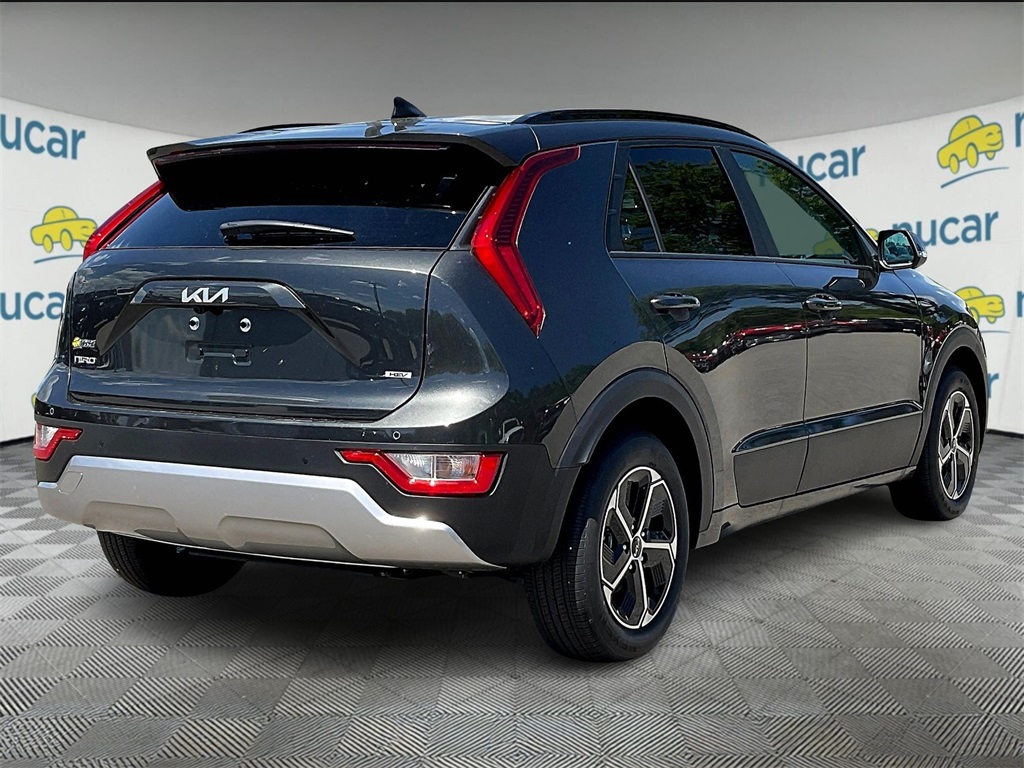 2025 Kia Niro EX photo 2