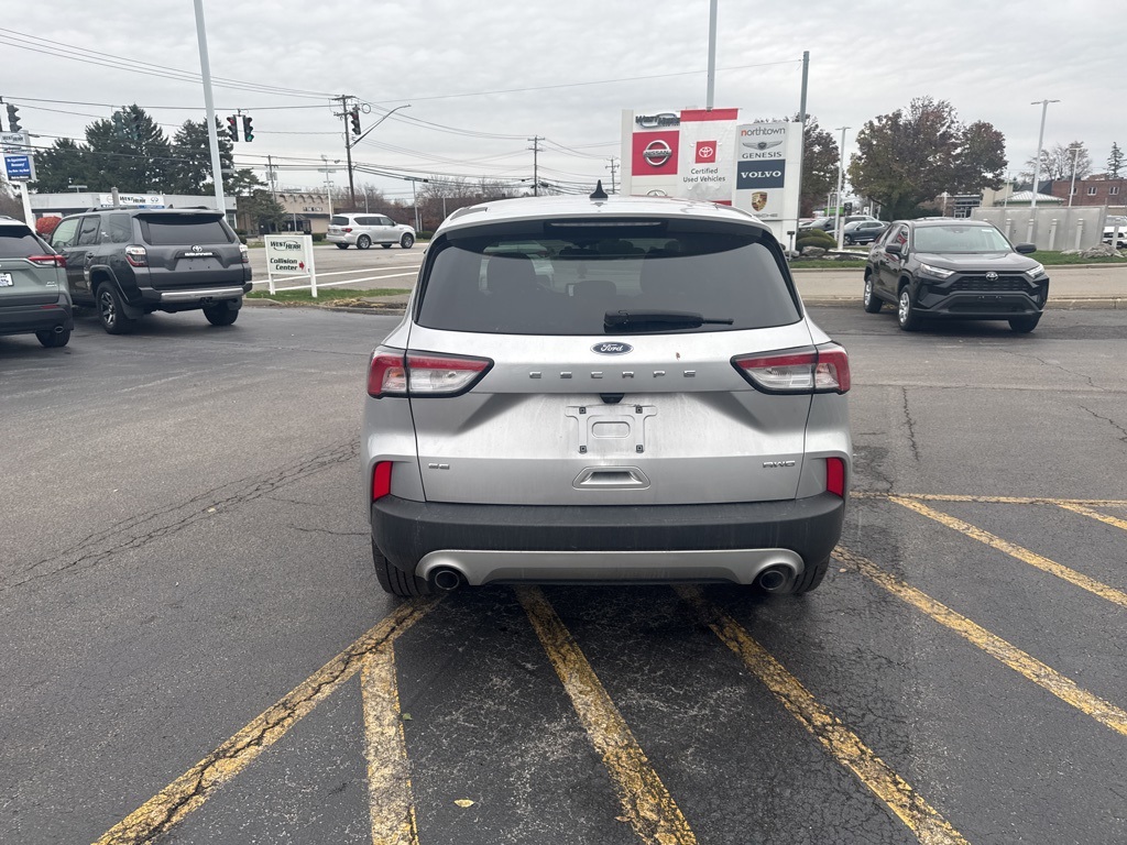 2020 Ford Escape SE photo 4