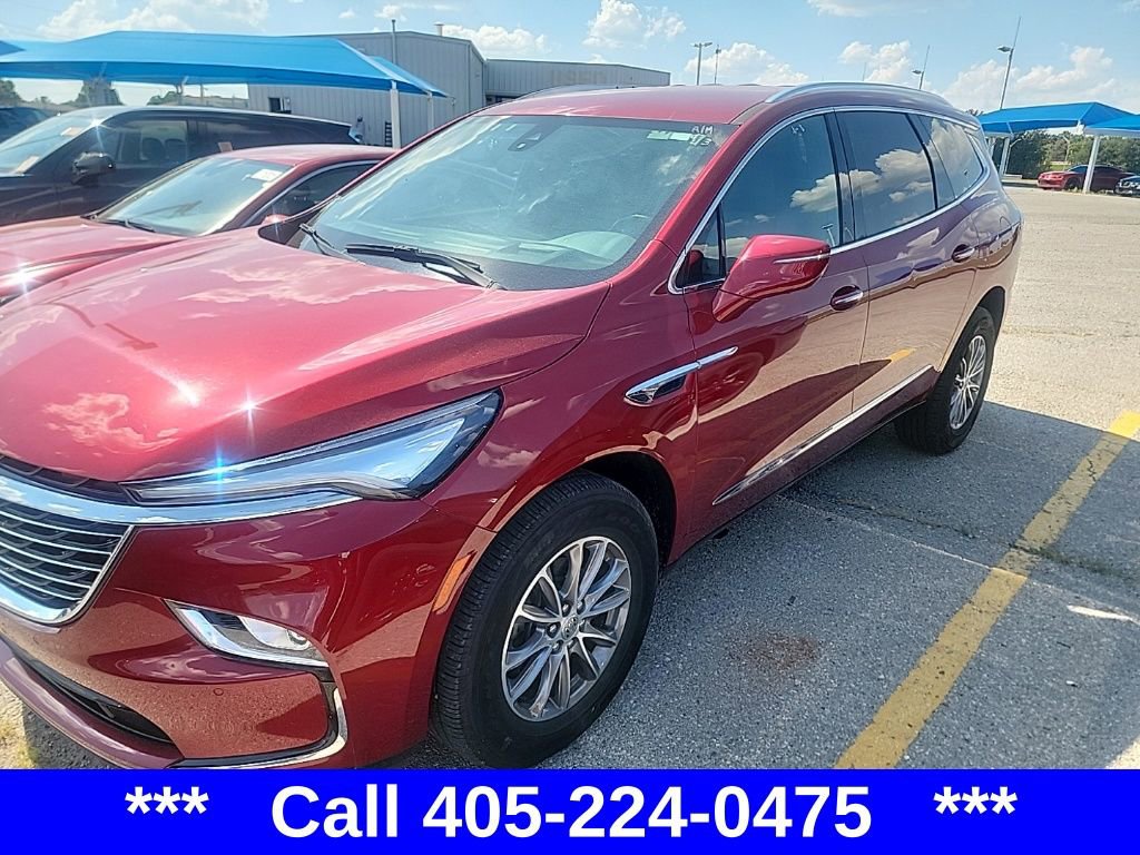 2024 Buick Enclave Premium photo 2