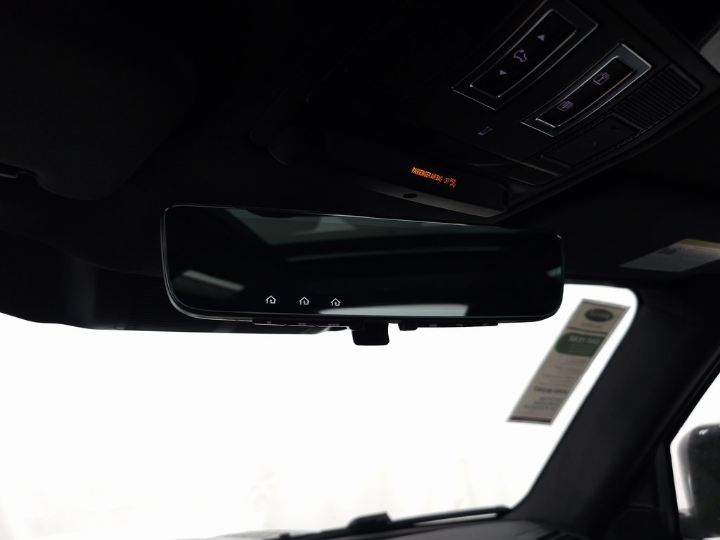 2025 LAND ROVER DEFENDER - Image 22