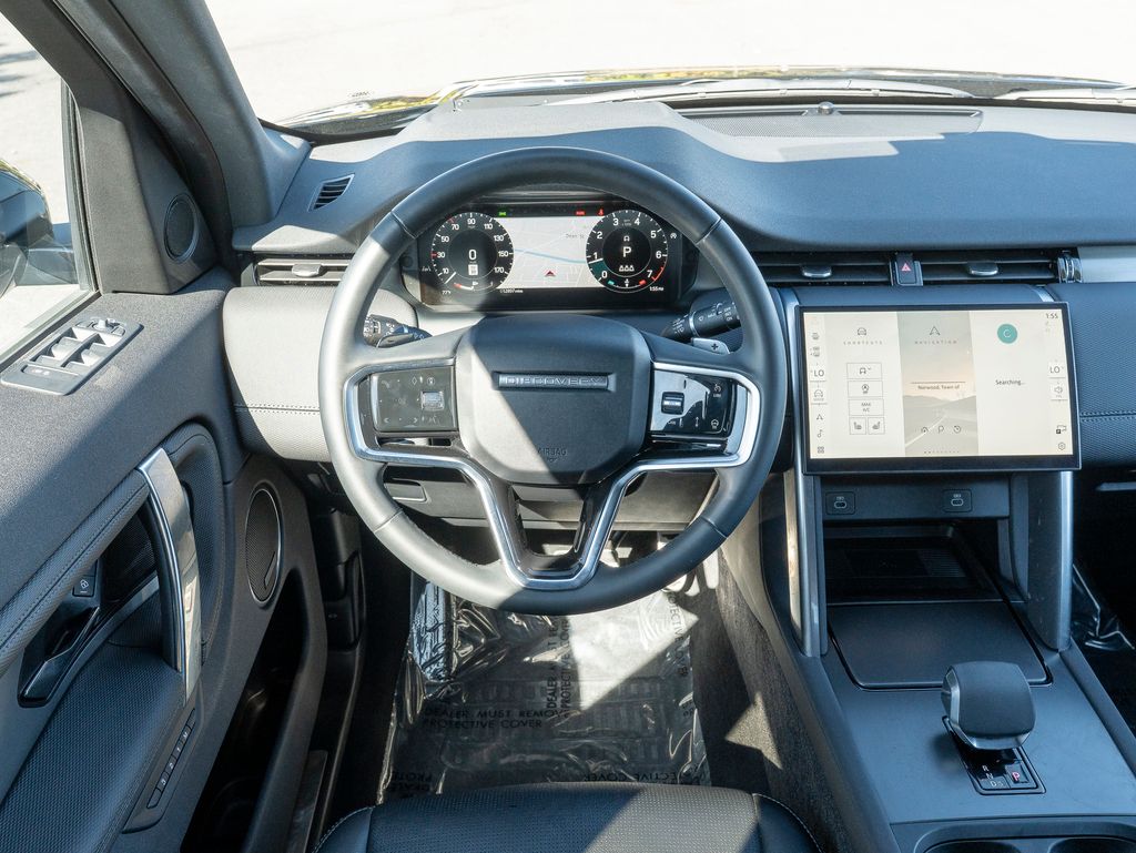 2025 Land Rover Discovery Sport SE photo 12