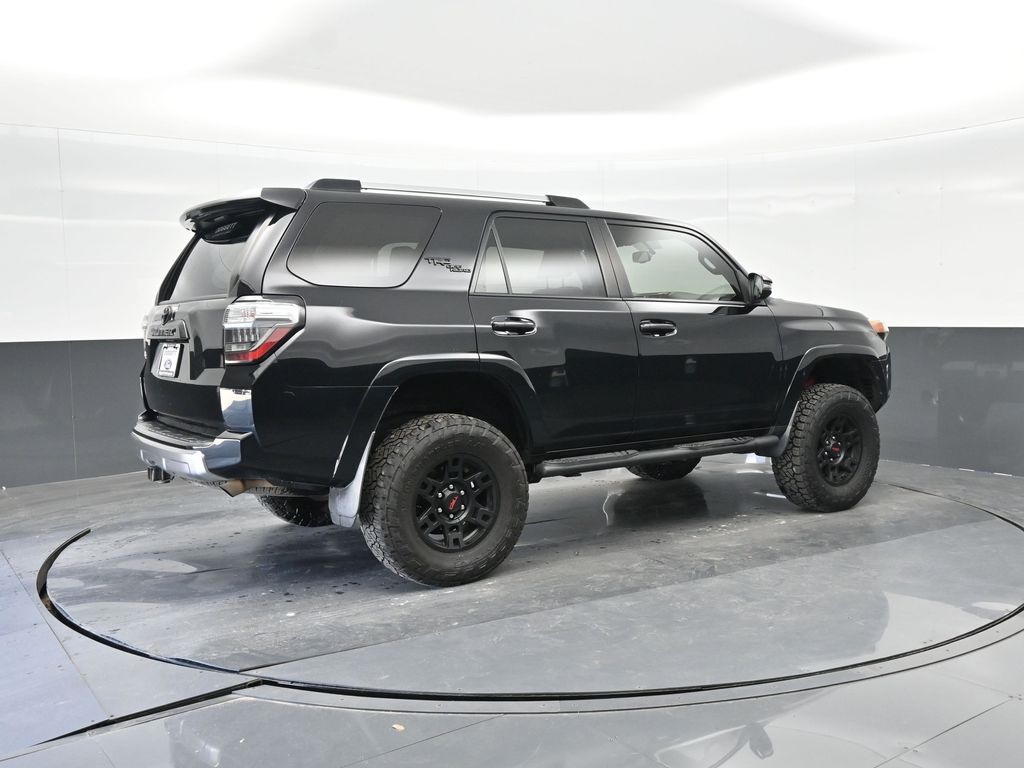 2017 Toyota 4Runner SR5 photo 10