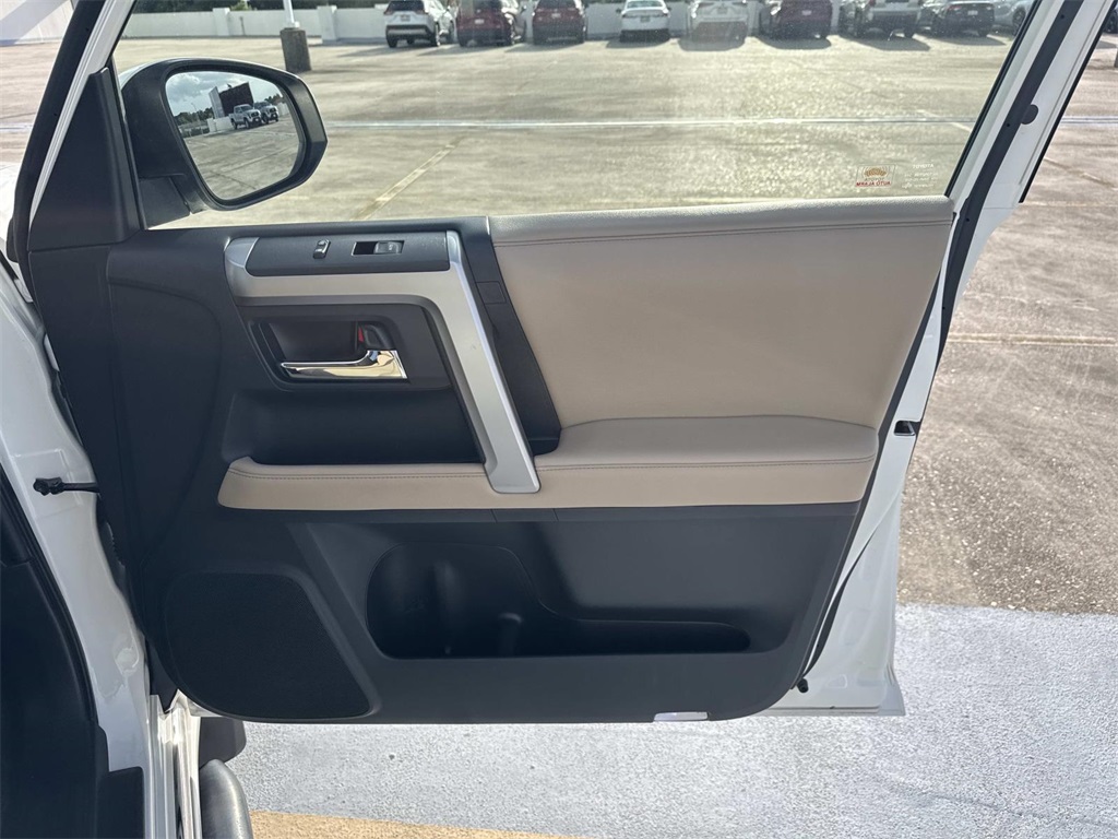 2019 Toyota 4Runner Limited photo 13
