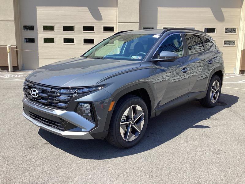 2025 Hyundai Tucson SEL photo 3