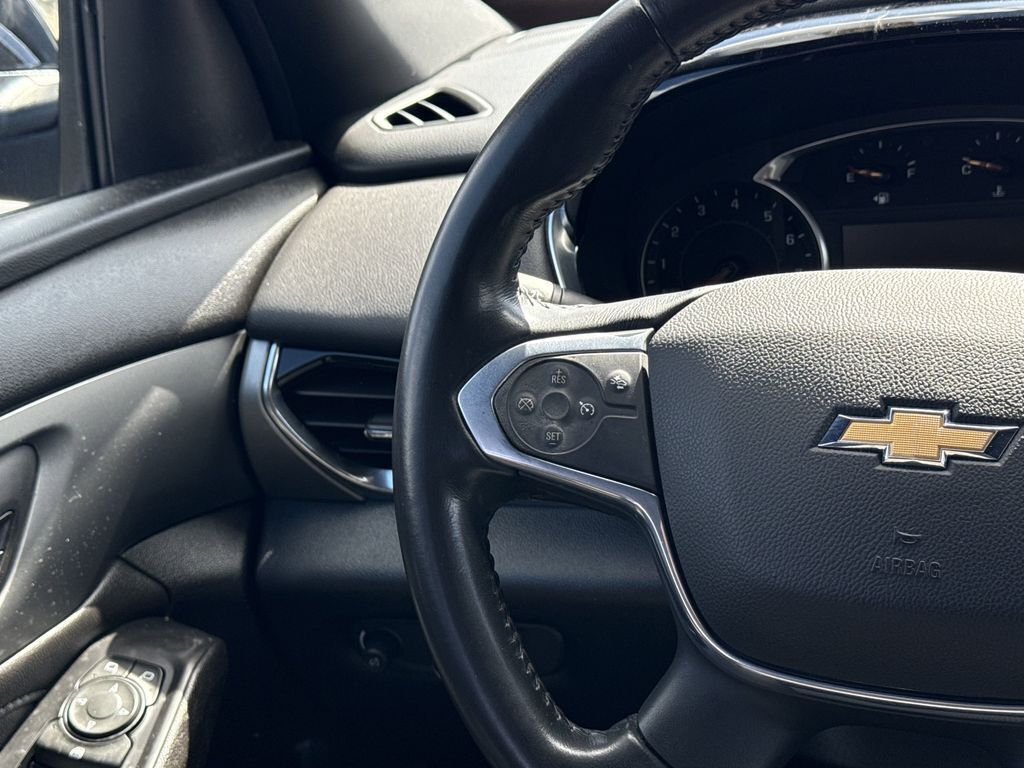 2022 Chevrolet Traverse 1LT photo 14