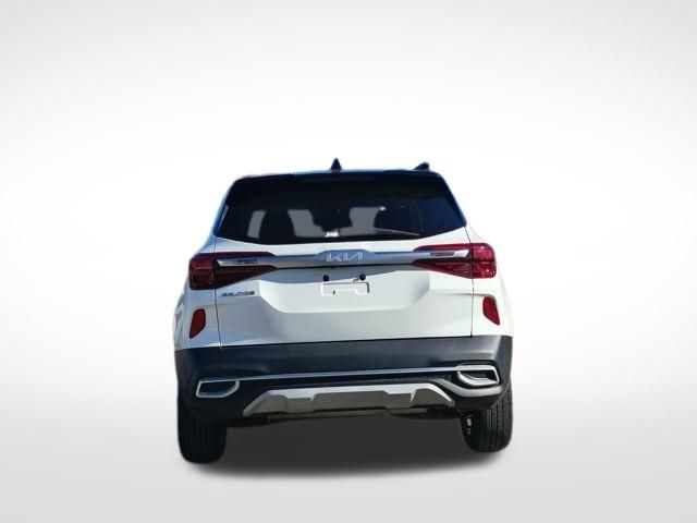 2023 Kia Seltos S photo 3
