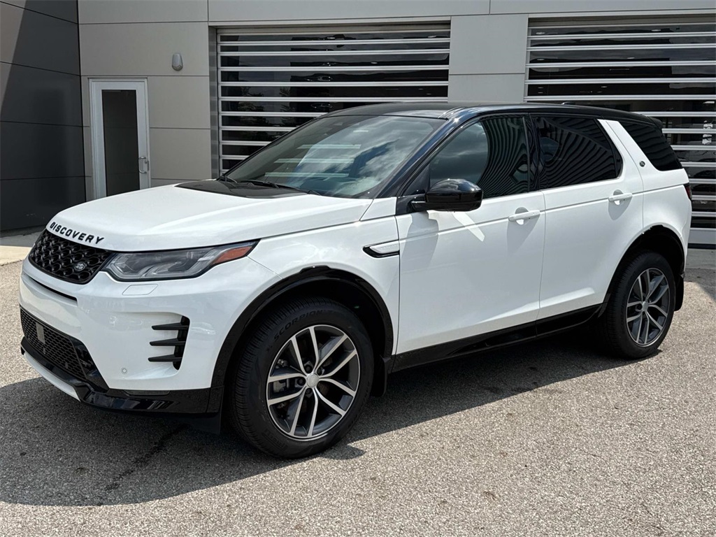 2024 Land Rover Discovery Sport SE photo 3