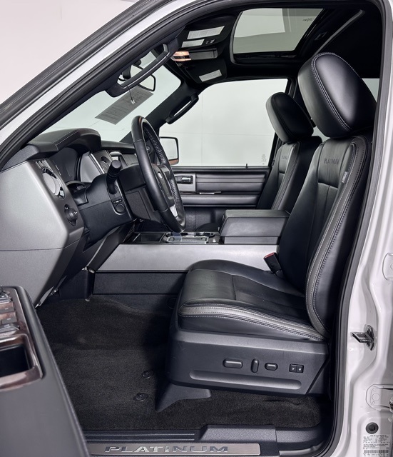 2016 Ford Expedition Platinum photo 3