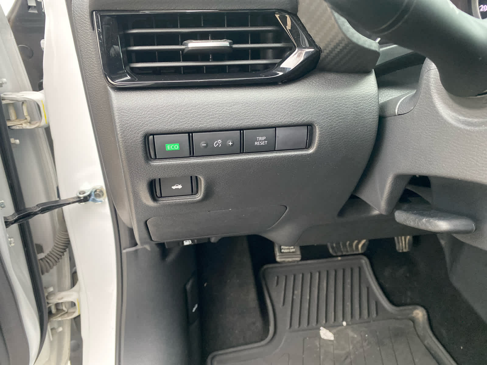 2023 Nissan Sentra SV photo 14