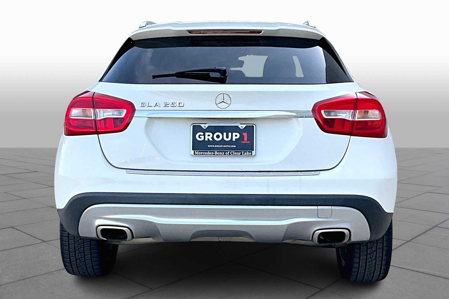 2016 Mercedes Benz GLA 250 photo 4