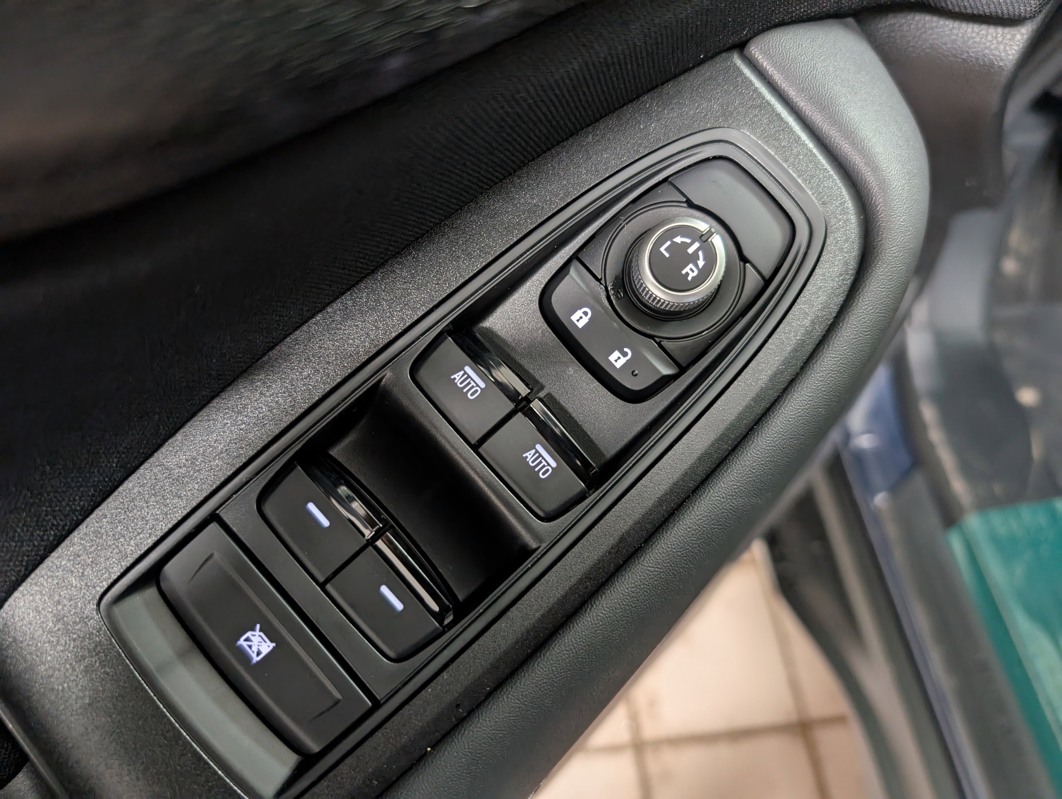 2025 Subaru Outback Premium photo 15