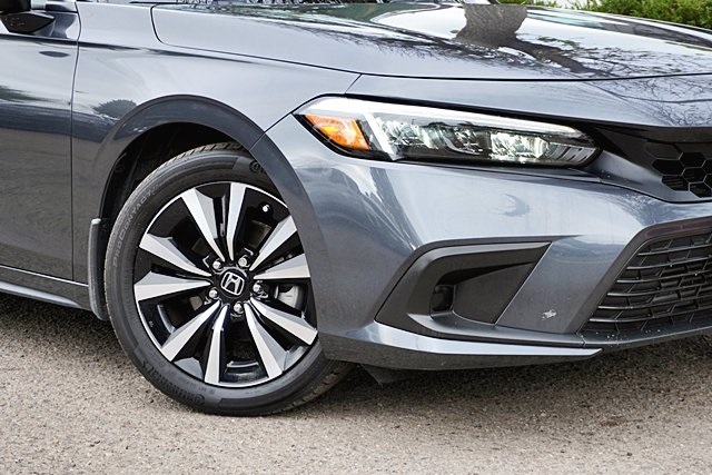 Used 2024 Gray Honda EX-L image 3