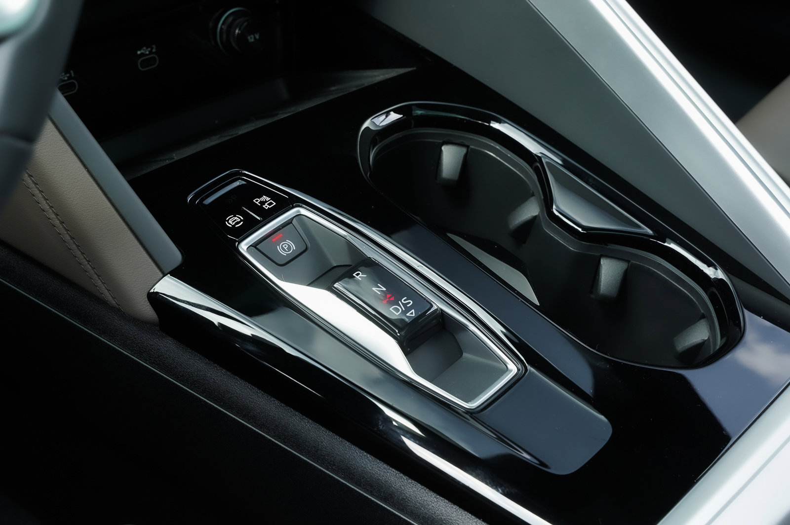 2025 Audi Q5 Premium Plus photo 13