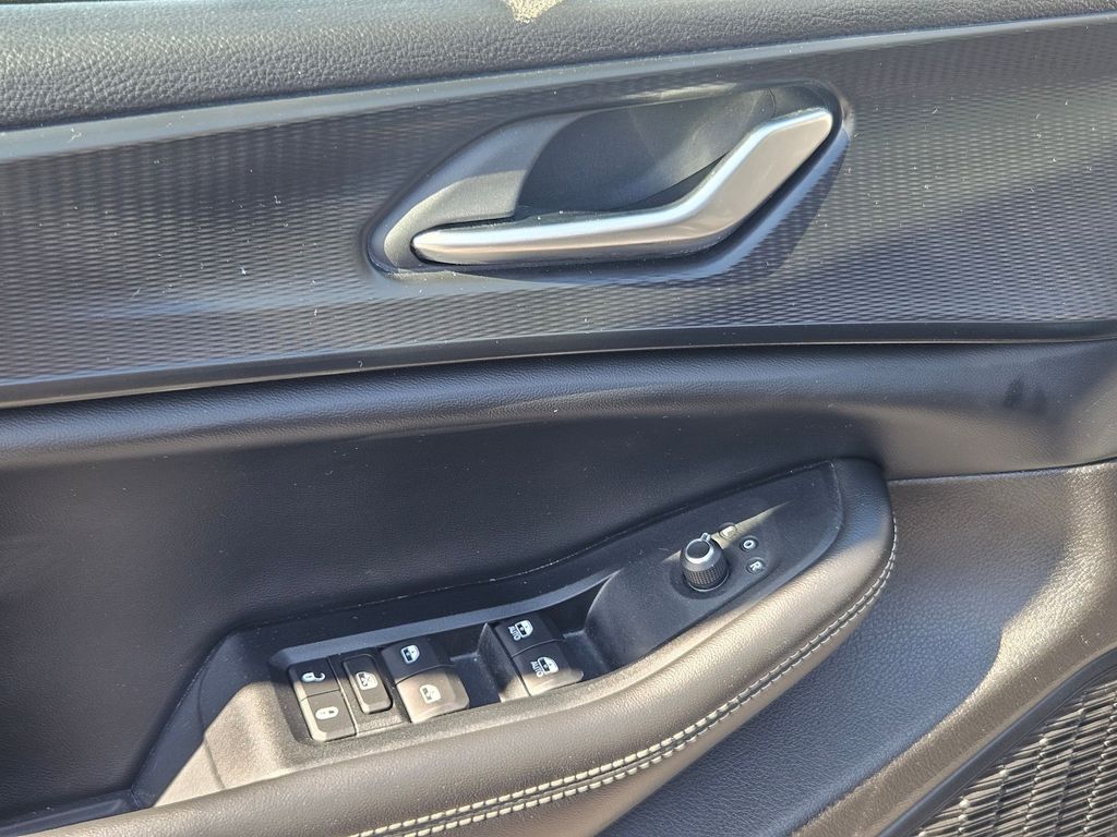 2023 Jeep Grand Cherokee Laredo photo 8