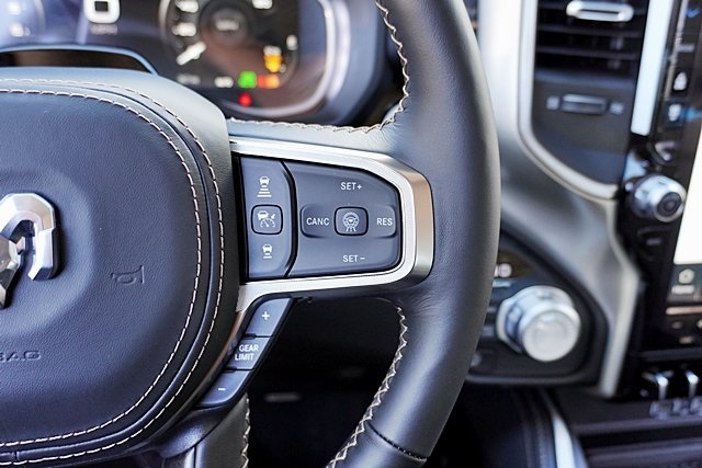 New 2026 Ivory White Tri-Coat Pearl-Coat Exterior Paint RAM Tungsten image 49