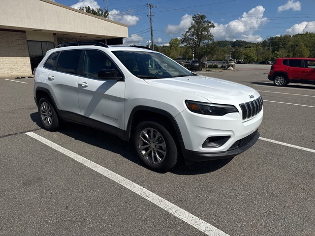 2022 Jeep Cherokee Latitude Lux photo 6