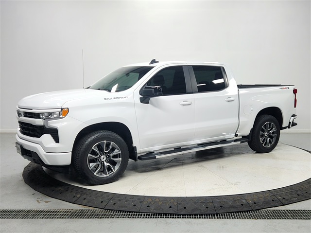 2024 Chevrolet Silverado 1500 RST photo 3