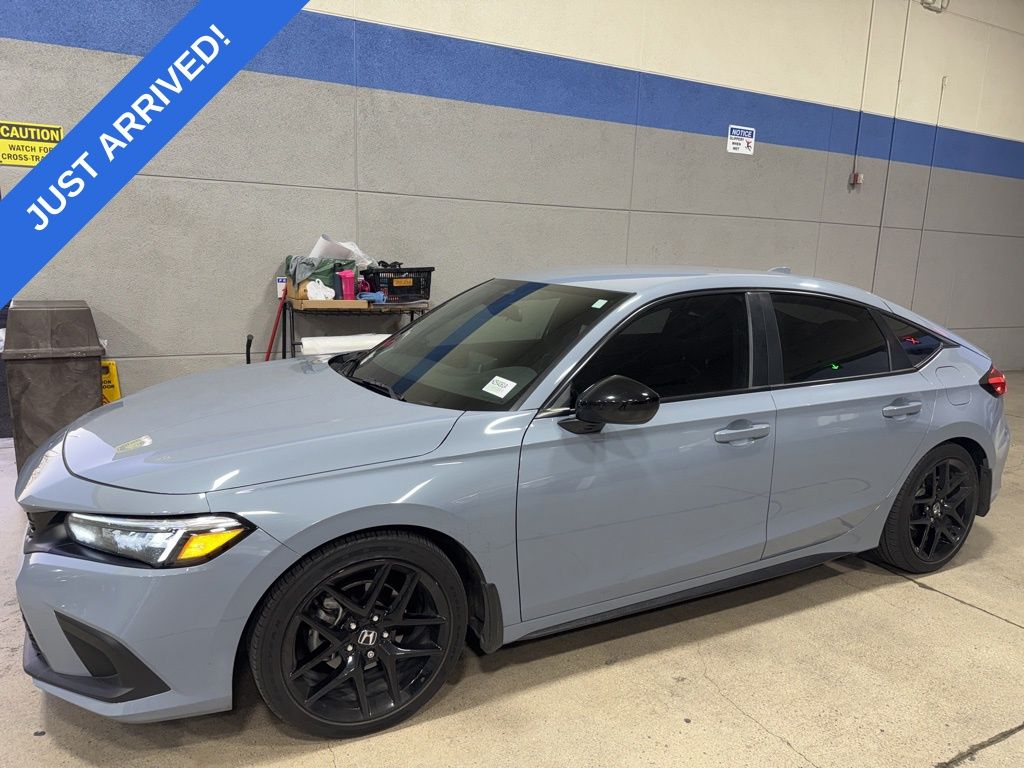 2024 Honda Civic Hatchback Sport's photo