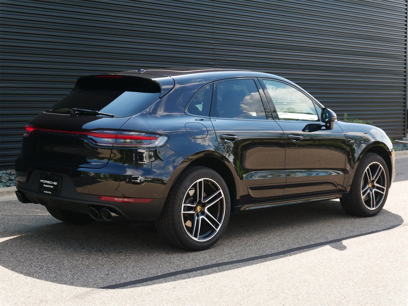 2021 Porsche Macan S photo 22