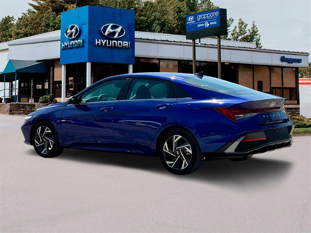 2025 Hyundai Elantra Limited photo 4
