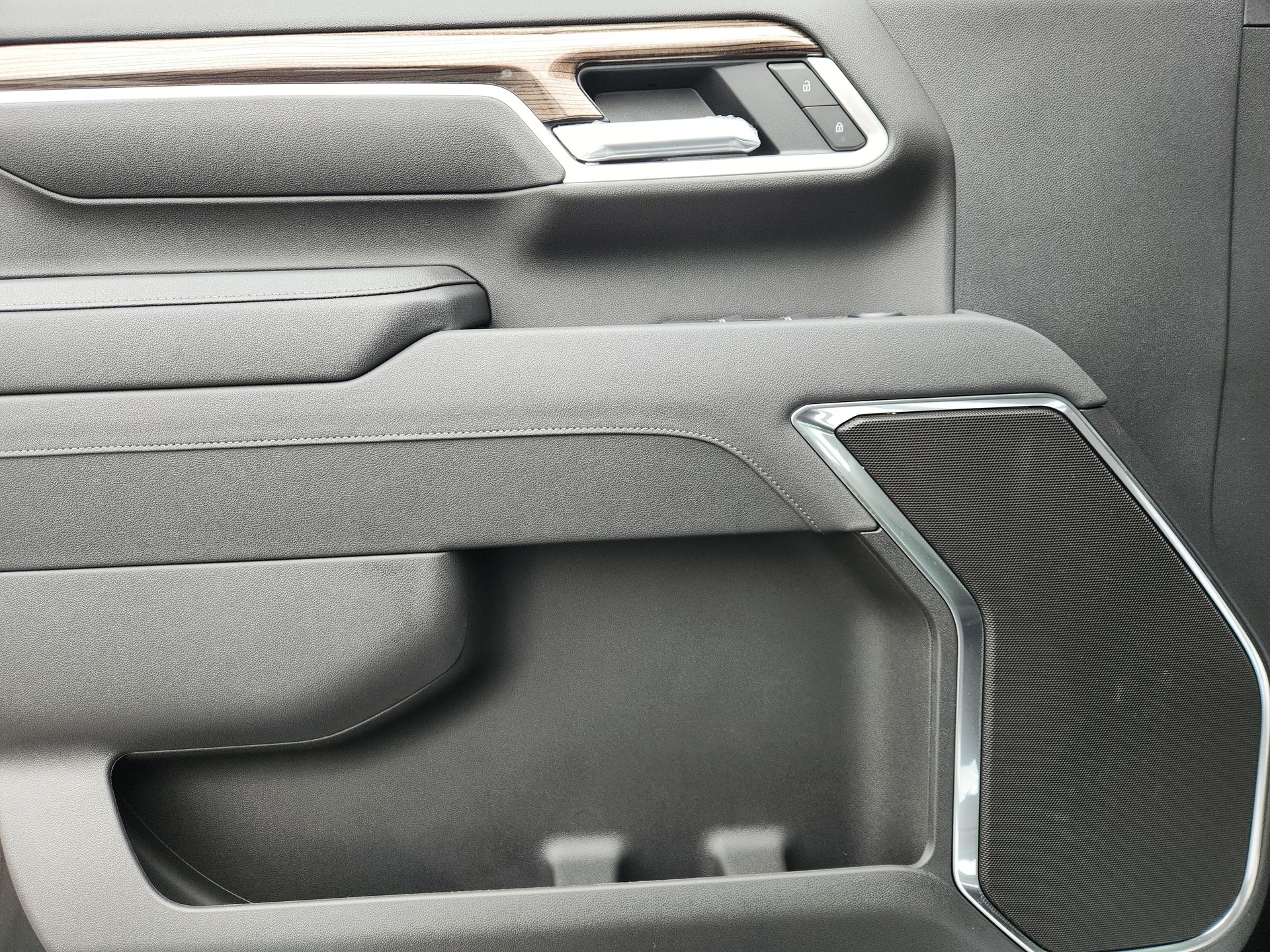 2025 Chevrolet Silverado 2500HD LT photo 21