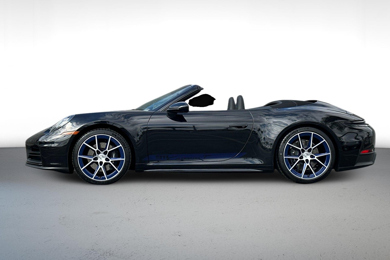 2026 Porsche 911 Cabriolet photo 3