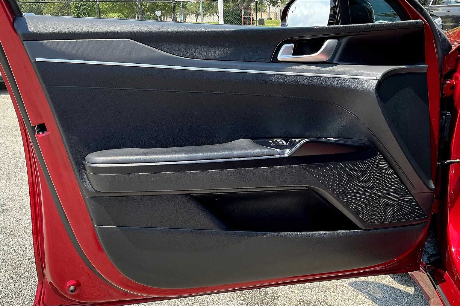 2021 Kia K5 GT-Line photo 19