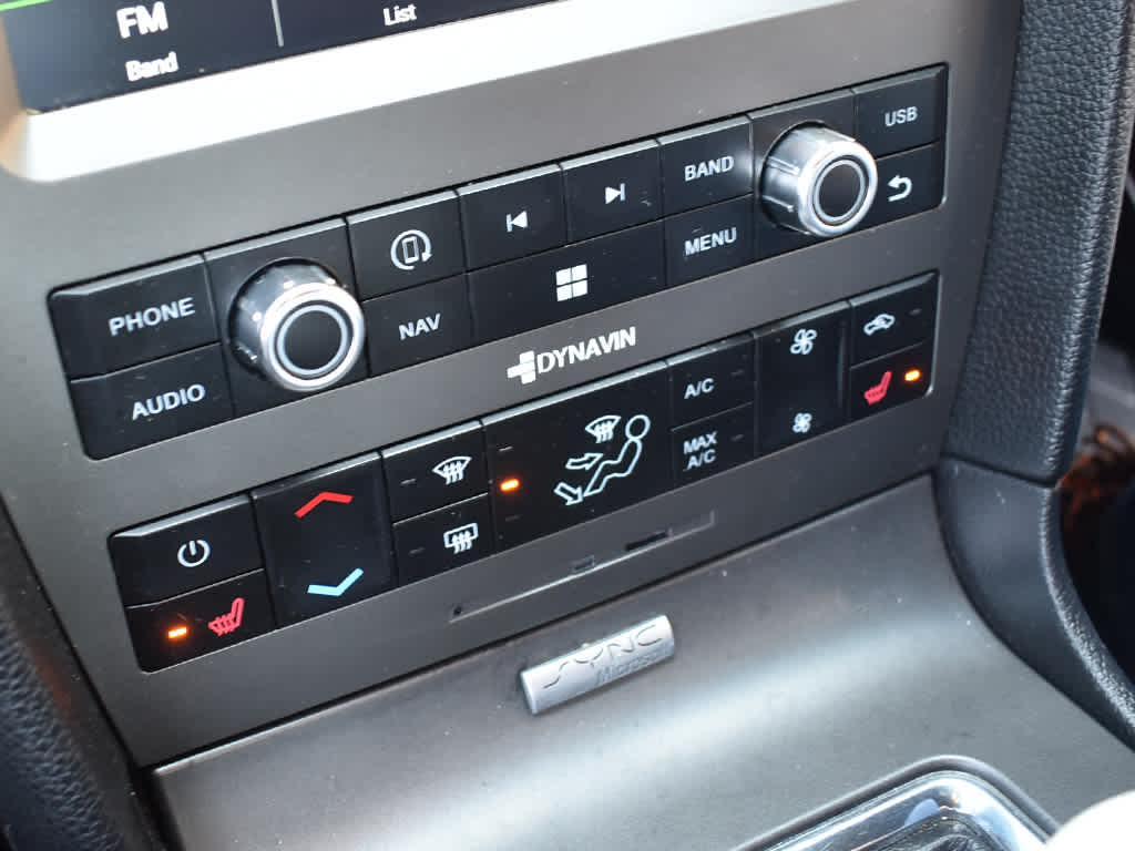 2012 Ford Mustang GT Premium photo 17