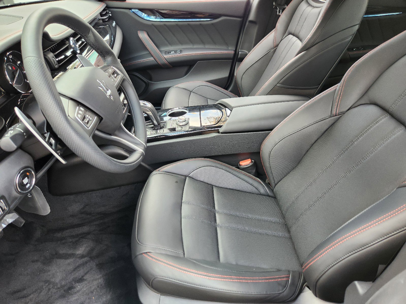 2024 Maserati Quattroporte Modena Q4 photo 5