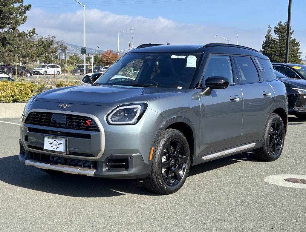 2026 MINI Countryman S's photo