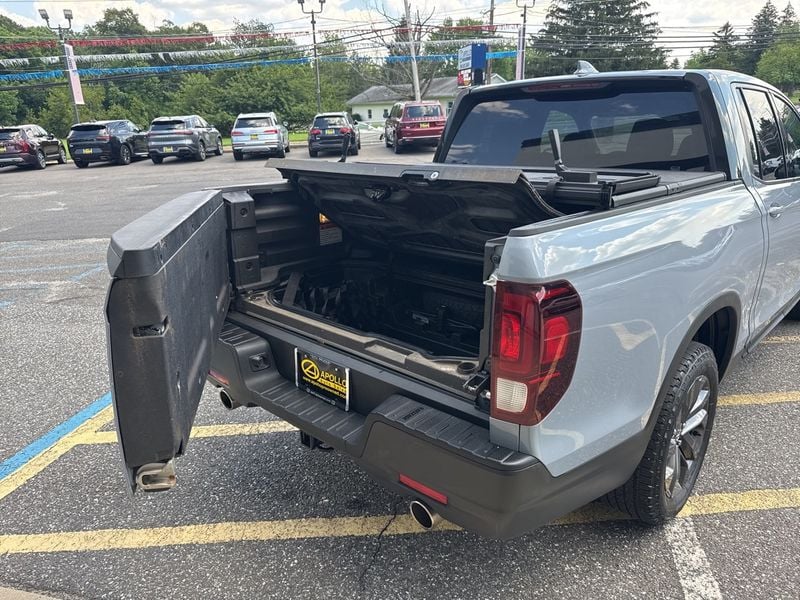 2022 Honda Ridgeline Sport photo 8