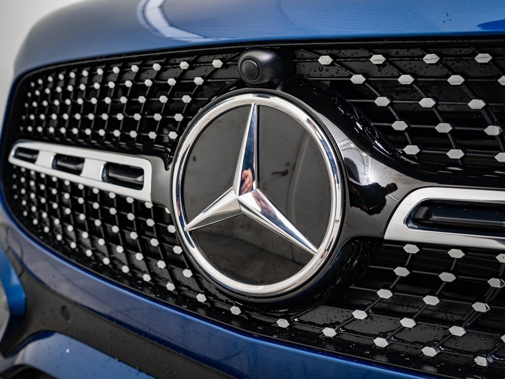 2025 Mercedes Benz GLA 250 4MATIC photo 3