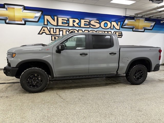 Used 2024 Chevrolet Silverado 1500 ZR2 with VIN 3GCUDHE81RG392305 for sale in Detroit Lakes, Minnesota