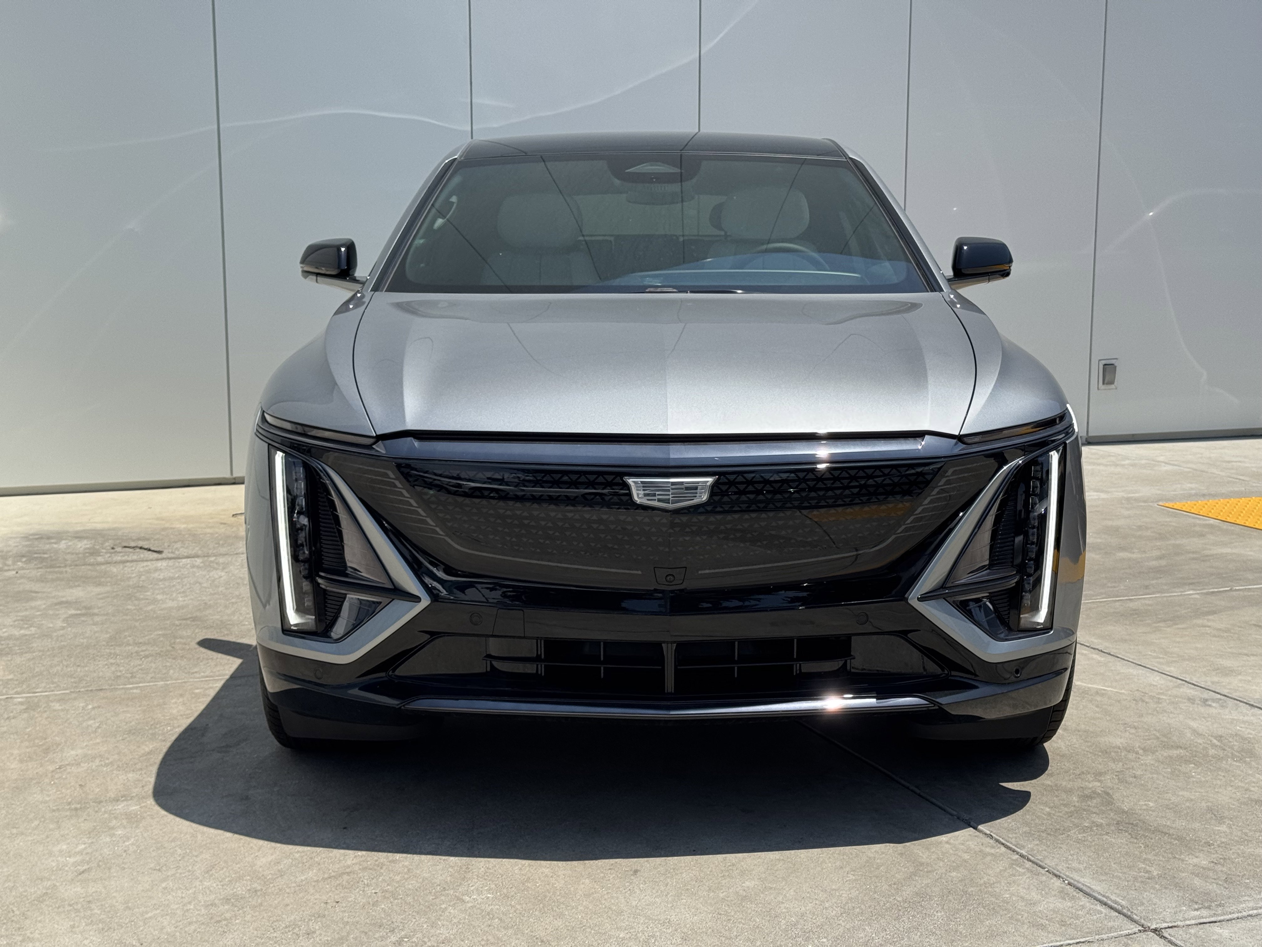 2025 Cadillac Lyriq Sport photo 3