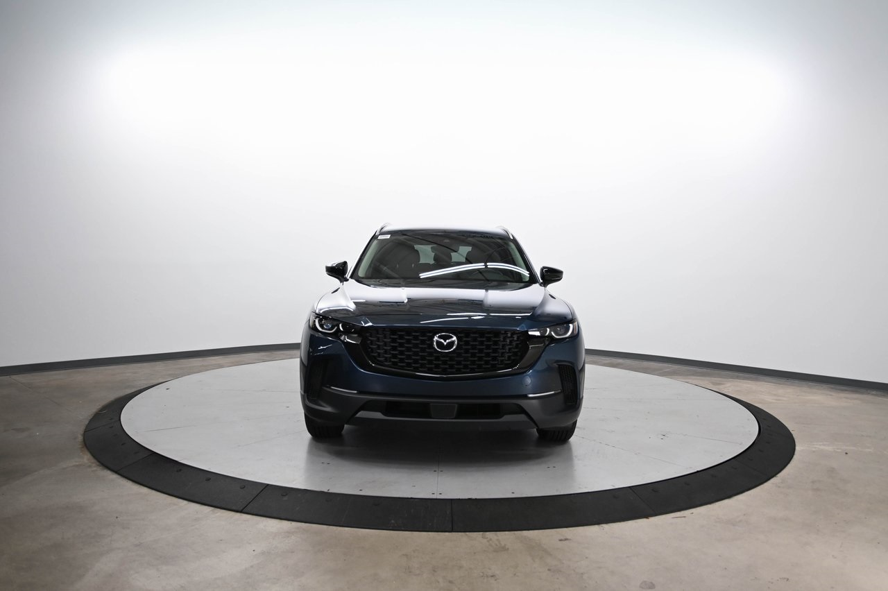 2024 Mazda CX-50 2.5 S Preferred photo 2