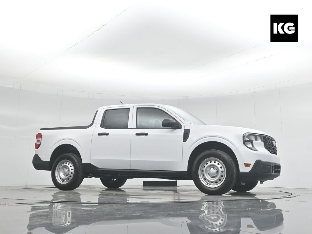 2026 Ford Maverick XL's photo
