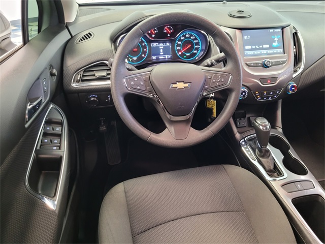 2017 Chevrolet Cruze LT photo 7