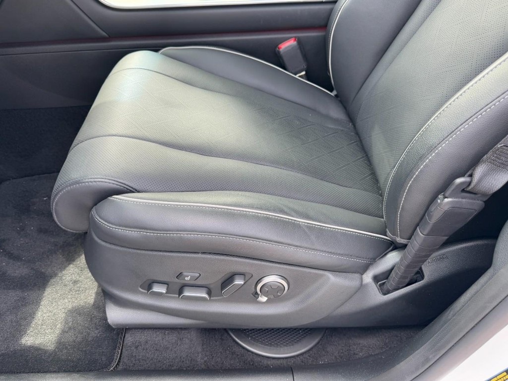 2025 Genesis GV80 3.5T Advanced photo 16