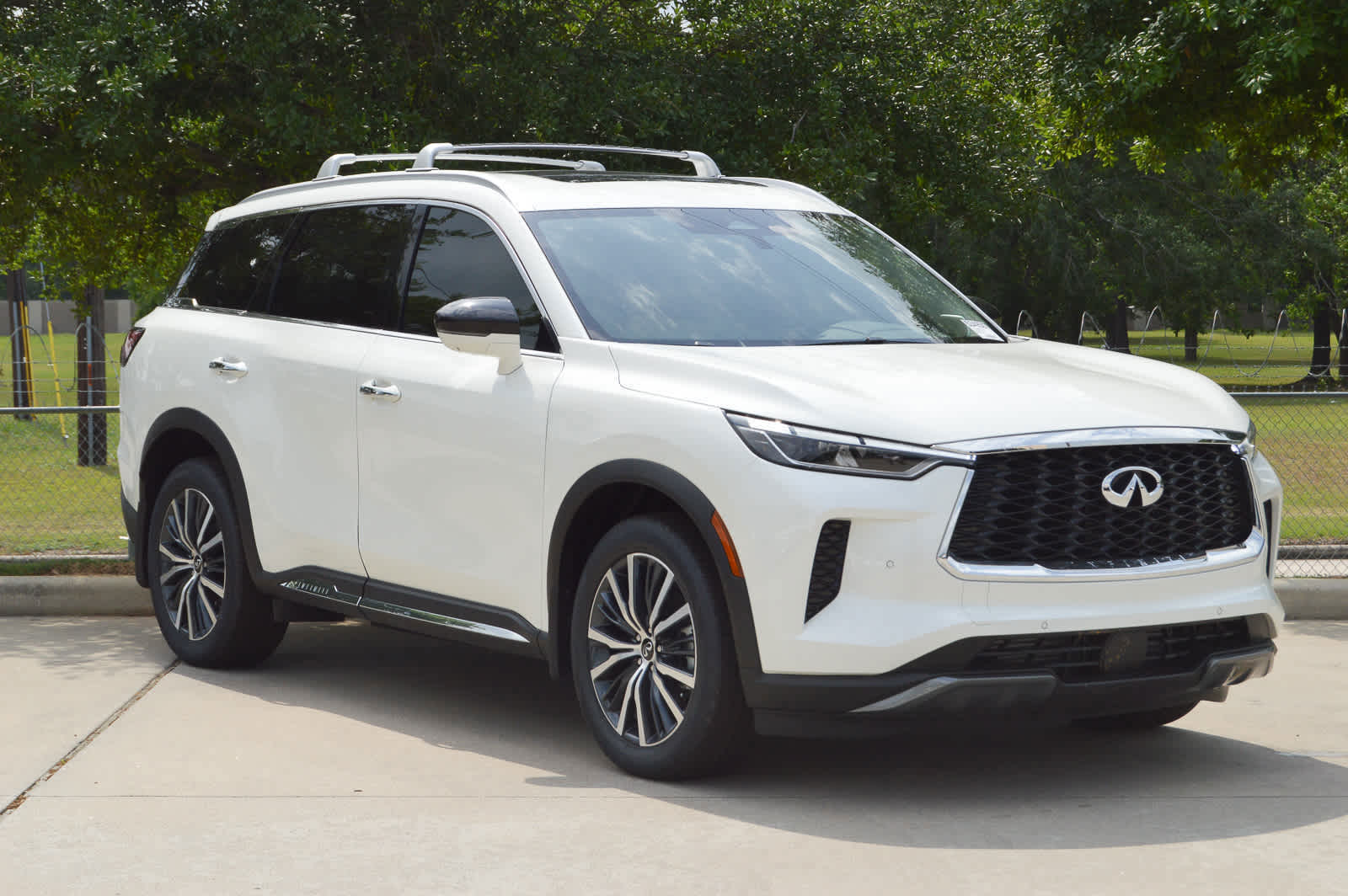 2025 Infiniti QX60 Sensory photo 2