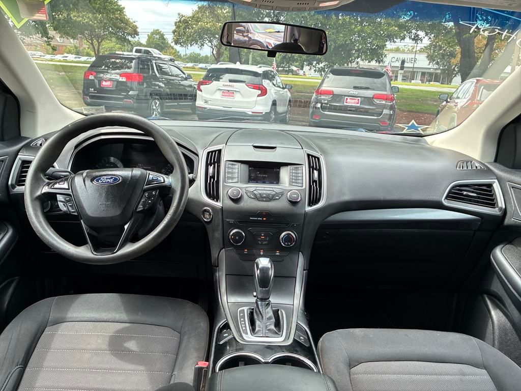 2018 Ford Edge SE photo 11